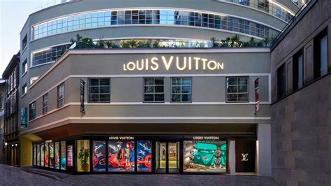 louis vuitton parma italy|louis vuitton milano bagutta.